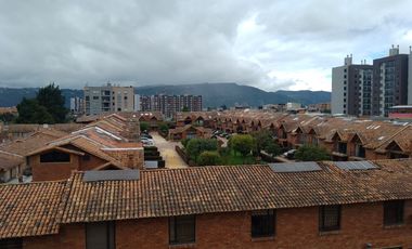 EXCELENTE APARTAMENTO VENDO