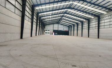 Nave 3000 M2 Parque Industrial con Vigilancia atrás de VW. Tres Andénes