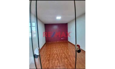 Alquilo Mini Departamento En Piso 4 S/Ascensor, Jr. Estete Cuadra 3, Centro Civico Trujillo, A Unas Cuadras De La Plaza De Armas, A Unos Paso