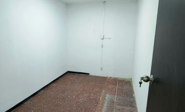 ALQUILO EXCELENTE CASA LOCAL EN BARRIO ALAMEDA EN ZONA COMERCIAL