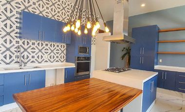 CASA EN RENTA O VENTA, ALTOZANO, EXCELENTE EQUIPAMIENTO, 3 RECAMARAS, 3.5 BAÑOS