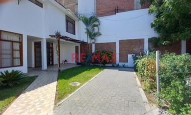 Casa En Alquiler En Exclusivo Condominio En Piura!//ID:1125102