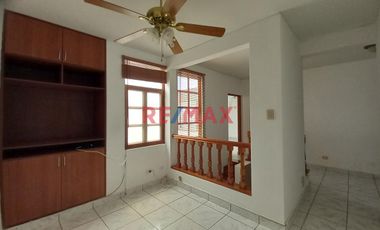 Casa En Alquiler En Exclusivo Condominio En Piura!//ID:1125102