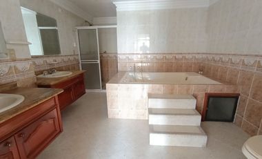 SE VENDE APARTAMENTO EN BUCARAMANGA, ED. BENAVANTE