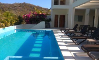 Bello condomonio  con alberca en venta ubicado a minutos de la playa