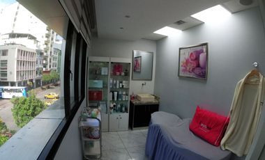 Alquiler Edificio en la 9 de Octubre - Centro de Guayaquil - Comercial - E05