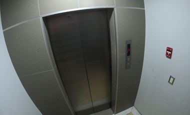 Alquiler Edificio en la 9 de Octubre - Centro de Guayaquil - Comercial - E05