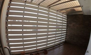 Alquiler Edificio en la 9 de Octubre - Centro de Guayaquil - Comercial - E05