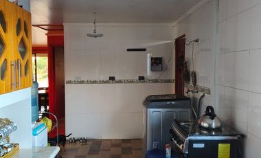 Parcela de 3000 mts2 con casa de 2 dormitorios 2 baños EN VENTA