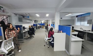 Vendo edificio de 4 pisos en esquina