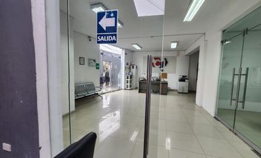 Vendo edificio de 4 pisos en esquina