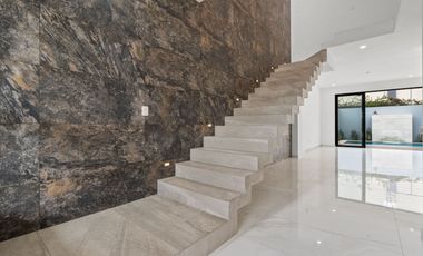 Casa nueva en venta en Fluvial, Puerto Vallarta, alberca y terraza privada