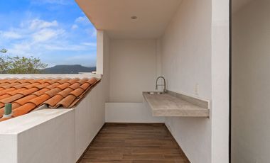 Casa nueva en venta en Fluvial, Puerto Vallarta, alberca y terraza privada