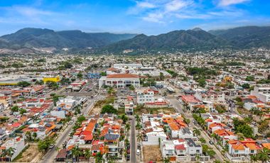 Casa nueva en venta en Fluvial, Puerto Vallarta, alberca y terraza privada