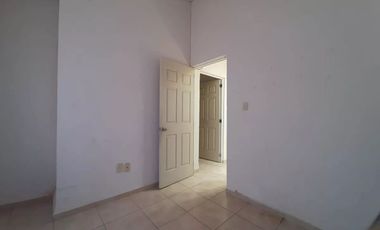 Excelente casa SIN AMUEBLAR en renta de 4 recámaras, en el parque la Herradura por las Mercedes.