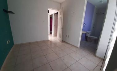 Excelente casa SIN AMUEBLAR en renta de 4 recámaras, en el parque la Herradura por las Mercedes.