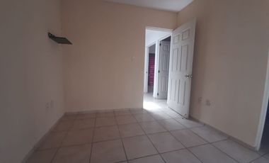 Excelente casa SIN AMUEBLAR en renta de 4 recámaras, en el parque la Herradura por las Mercedes.