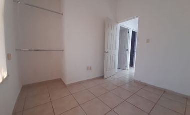 Excelente casa SIN AMUEBLAR en renta de 4 recámaras, en el parque la Herradura por las Mercedes.