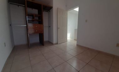 Excelente casa SIN AMUEBLAR en renta de 4 recámaras, en el parque la Herradura por las Mercedes.