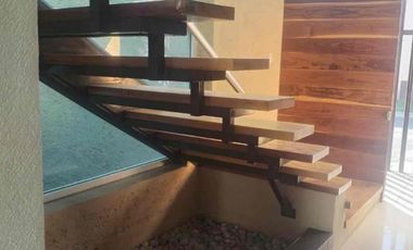Amplia casa en renta 3 recámaras c/u con baño, Fracc Rancho Chapulco, Puebla. sobre periférico, cerca Lomas de Angelópolis.
