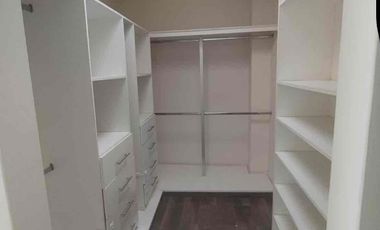 Amplia casa en renta 3 recámaras c/u con baño, Fracc Rancho Chapulco, Puebla. sobre periférico, cerca Lomas de Angelópolis.