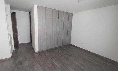 Amplia casa en renta 3 recámaras c/u con baño, Fracc Rancho Chapulco, Puebla. sobre periférico, cerca Lomas de Angelópolis.