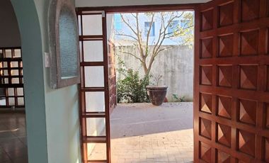 Casa en Venta de dos Niveles ubicada en Costa de Oro