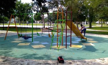 Casa en venta con 4 recamaras de 1 piso y alberca al norte de Mérida