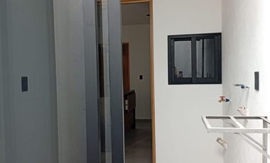 CASA DE UN NIVEL MUY CERCA DE ALTOZANO