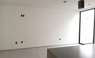 CASA DE UN NIVEL MUY CERCA DE ALTOZANO