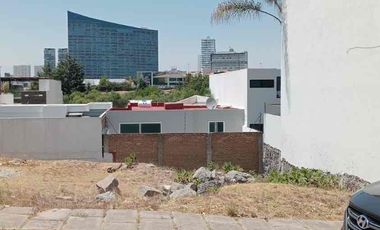 Lote en venta en la LA CIMA zona Atlixcayotl