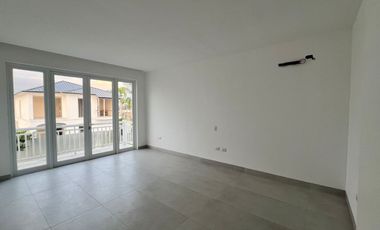 Venta de linda casa dos plantas en Urbanización Aires Norte
