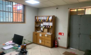 ARRIENDA/ VENDE CASA PARA USO COMERCIAL