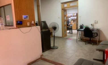 ARRIENDA/ VENDE CASA PARA USO COMERCIAL