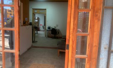 ARRIENDA/ VENDE CASA PARA USO COMERCIAL