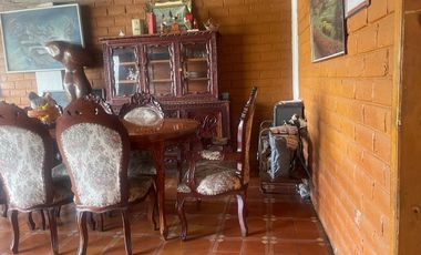 Casa de venta  de 2 plantas en la mitad del Mundo, Quito , Ecuador.