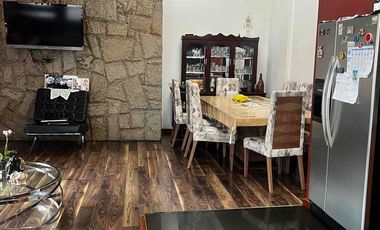 amplio terreno en venta con parqueadero público y casa en venta en San Sebastián