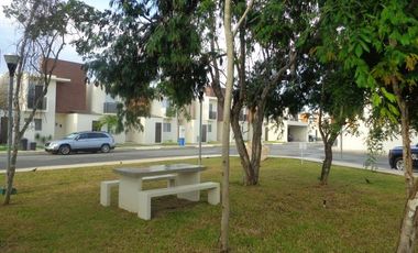 Casa en renta de 3 recámaras en Residencial Real del sol, en Playa del carmen