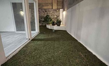 Renta Casa Remodelada con área de estudio en Punta del Este
