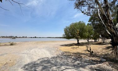 Terreno comercial en RENTA en esquina frente al mercado – Presa de Bravo