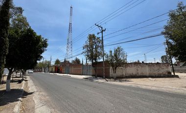 Terreno comercial en RENTA en esquina frente al mercado – Presa de Bravo