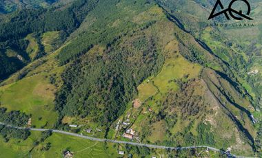 Propiedad en venta en Loja sector El Capuli