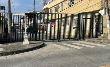 CIUDADELA ALBORADA SEXTA ETAPA ALQUILO BONITA HABITACION AMOBLADA, PARQUEO PARA UN VEHICULO, BAÑO INDEPENDIENTE