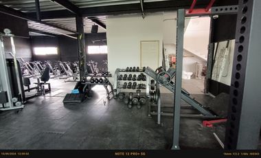 CENTRO DEPORTIVO EN EXCELENTE ZONA DE SAN JUAN DEL RIO QRO.