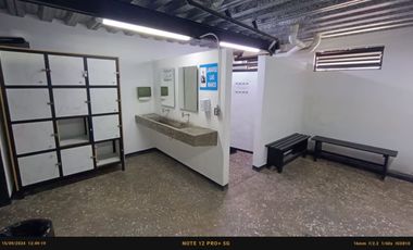 CENTRO DEPORTIVO EN EXCELENTE ZONA DE SAN JUAN DEL RIO QRO.