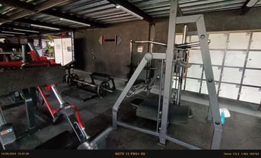 CENTRO DEPORTIVO EN EXCELENTE ZONA DE SAN JUAN DEL RIO QRO.