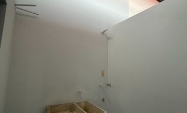 VENTA EDIFICIO DE 3 NIVELES CON AREA PARA OFICINAS Y LOCAL COMERCIAL