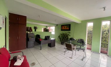 VENTA EDIFICIO DE 3 NIVELES CON AREA PARA OFICINAS Y LOCAL COMERCIAL