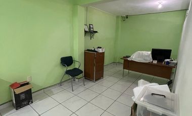 VENTA EDIFICIO DE 3 NIVELES CON AREA PARA OFICINAS Y LOCAL COMERCIAL