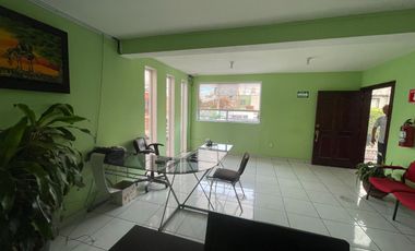 VENTA EDIFICIO DE 3 NIVELES CON AREA PARA OFICINAS Y LOCAL COMERCIAL